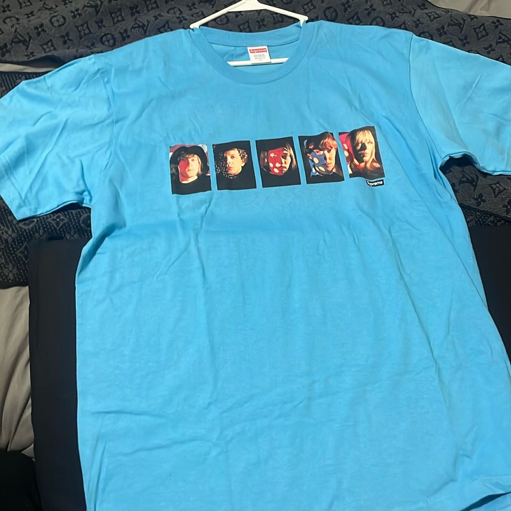 Brand new Supreme Tshirt